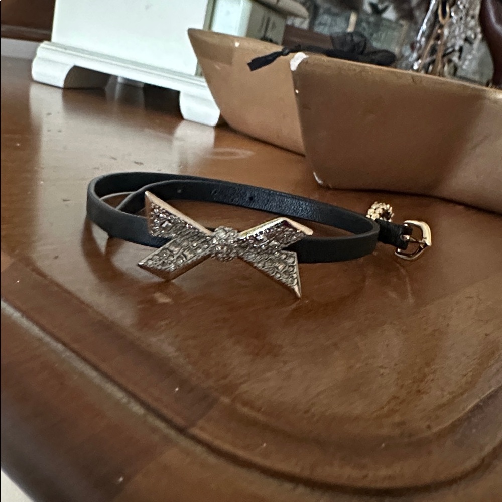 Elegant Black Bow Bracelet